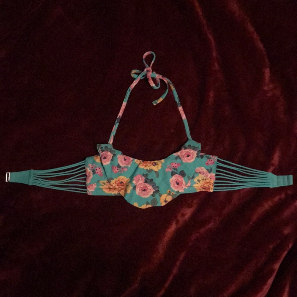 Floral bikini top